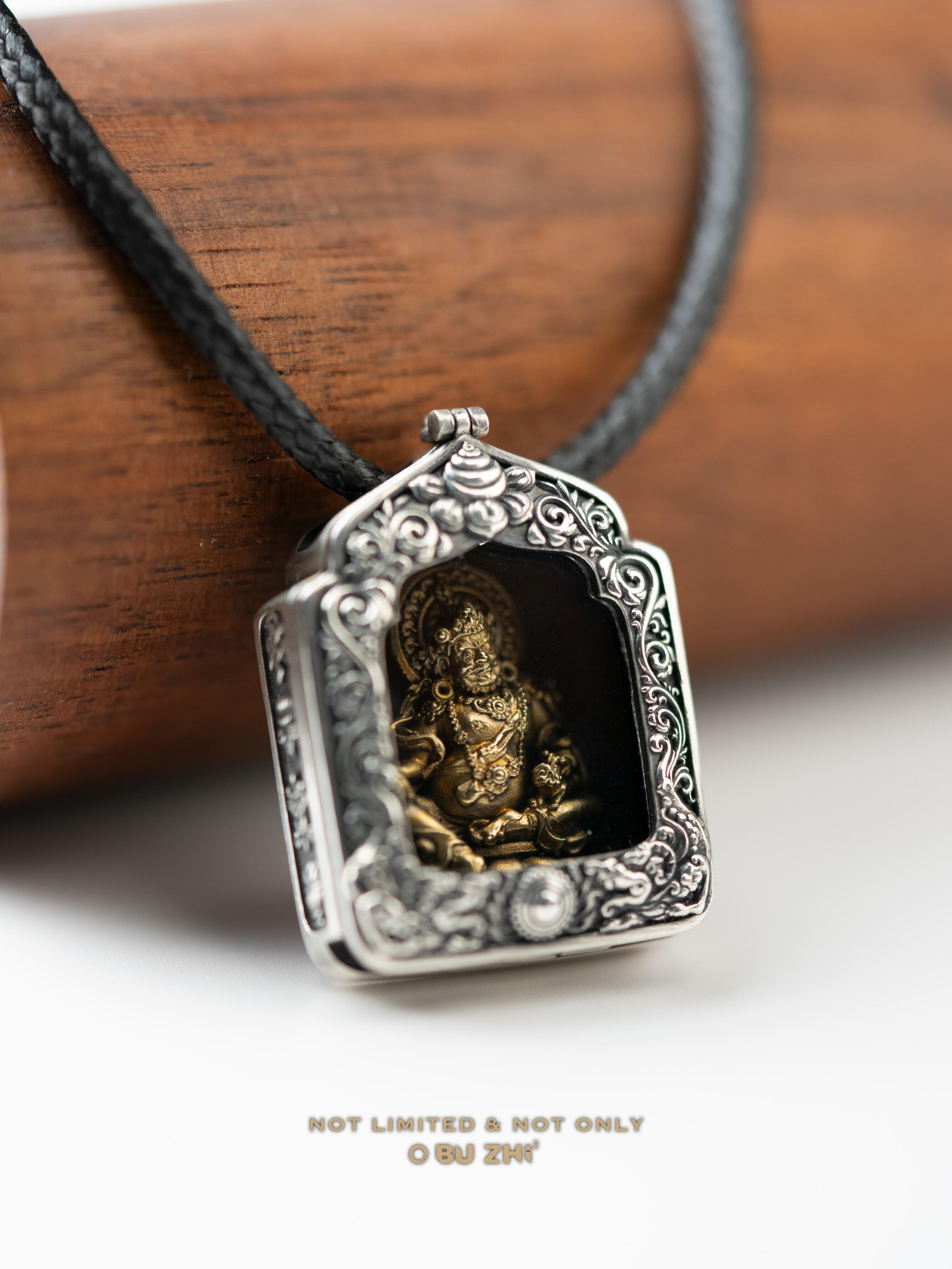 Yellow Jambhala Ga'u Box